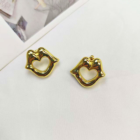 18K Gold Plated Heart Lip Stud Earrings - Hypoallergenic Kiss Design