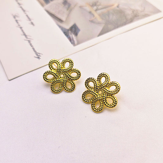 YIMILE 18K Gold Plated Twisted Rope Flower Stud Earrings - Hypoallergenic Botanical Jewelry
